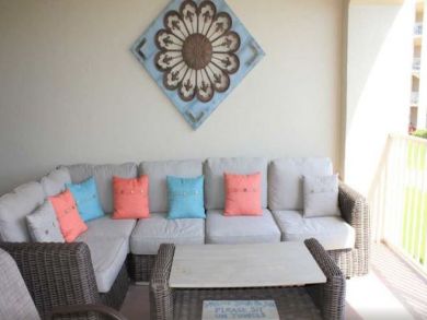 Santa Rosa Beach Vacation Condo Sleeps Eight Guests.