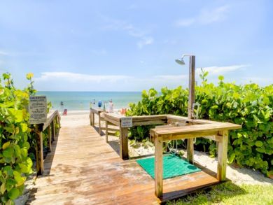 Sanibel Vacation Rental Condo Sleeps Four Guests