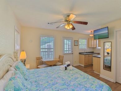 Grayton Beach Vacation Home Sleeps Seventeen Guests.