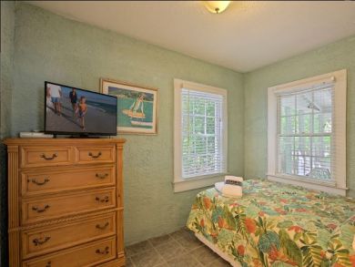 Grayton Beach Vacation Home Sleeps Seventeen Guests.