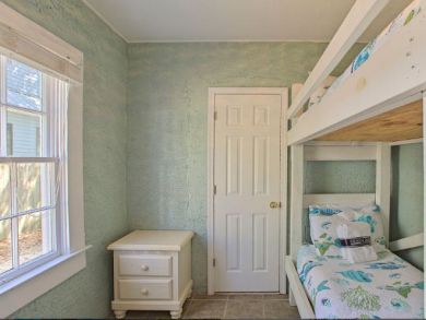 Grayton Beach Vacation Home Sleeps Seventeen Guests.