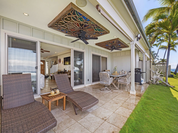 Lahaina Vacation Condo Sleeps Six Guests