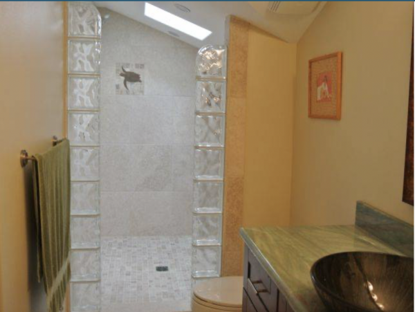 Lahaina Vacation Condo Sleeps Six Guests