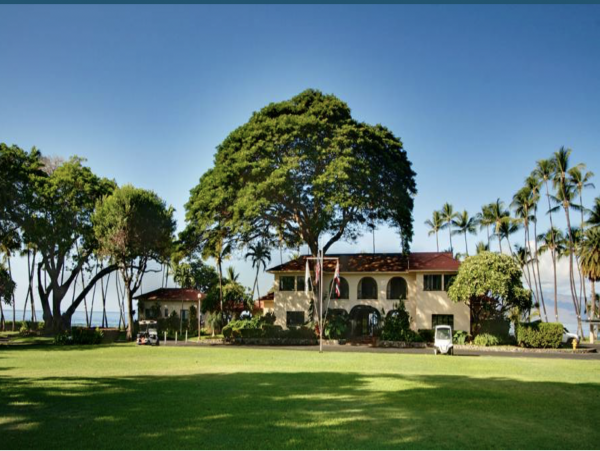 Lahaina Vacation Condo Sleeps Six Guests