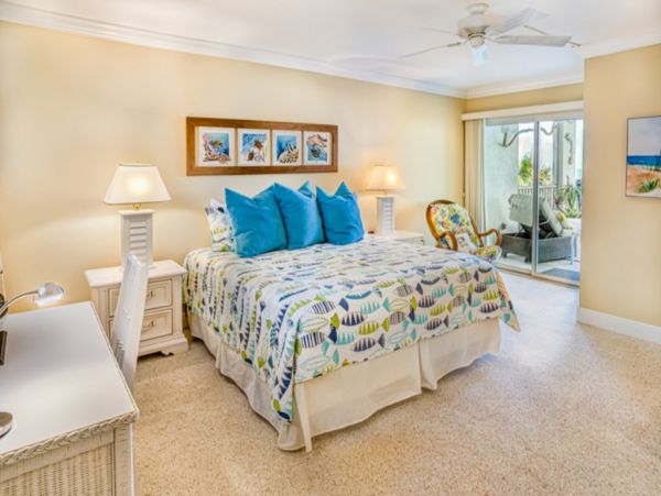 Charming Vacation Rental on Sanibel Two Bedroom Beach Condo