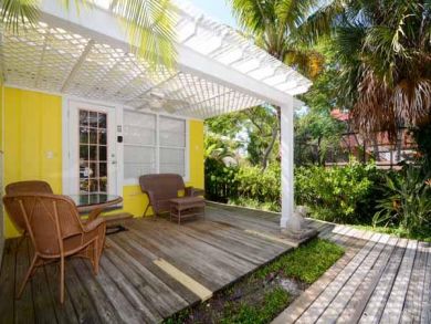 Holmes Beach Vacation Home 4 Bedrooms Sleeps 16 Guests