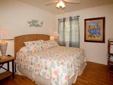 Holmes Beach Vacation Home 4 Bedrooms Sleeps 16 Guests