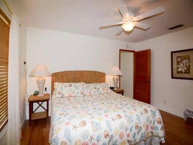 Holmes Beach Vacation Home 4 Bedrooms Sleeps 16 Guests