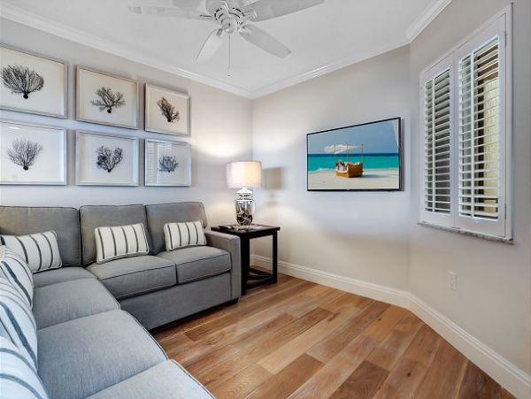 Beachfront Luxury Condo in Naples