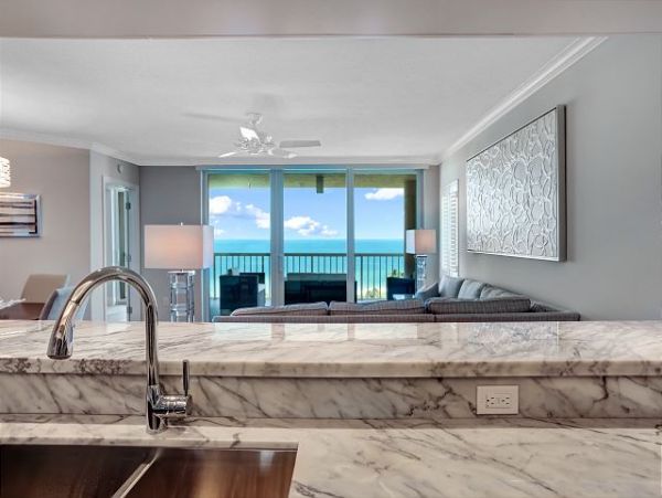 Beachfront Luxury Condo in Naples