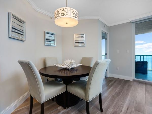 Beachfront Luxury Condo in Naples
