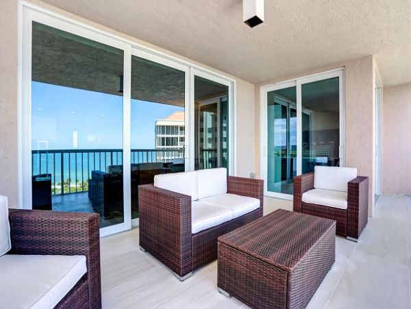 Beachfront Luxury Condo in Naples