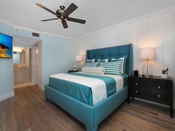 Beachfront Luxury Condo in Naples