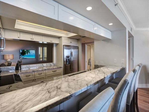 Beachfront Luxury Condo in Naples