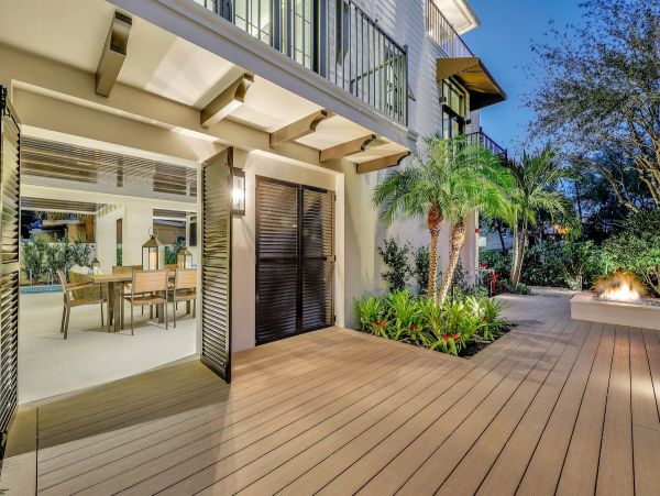 Luxury Naples Townhome with Private Pool Walk To Beach