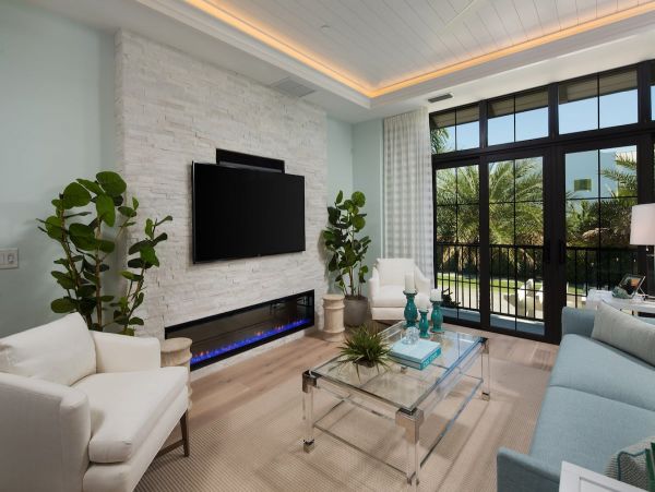Luxury Naples Townhome with Private Pool Walk To Beach