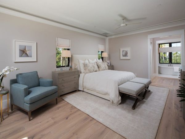 Luxury Naples Townhome with Private Pool Walk To Beach