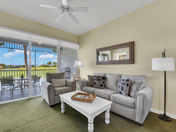 Naples 2 Bedroom Vacation Condo Sleeps 6 Guests