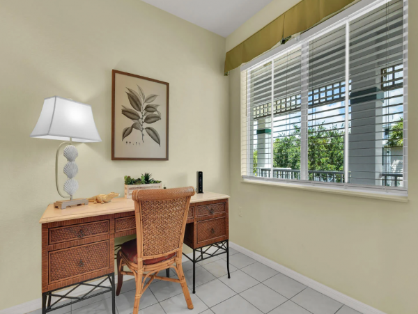 Naples 2 Bedroom Vacation Condo Sleeps 6 Guests