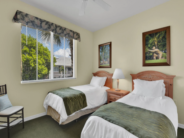 Naples 2 Bedroom Vacation Condo Sleeps 6 Guests