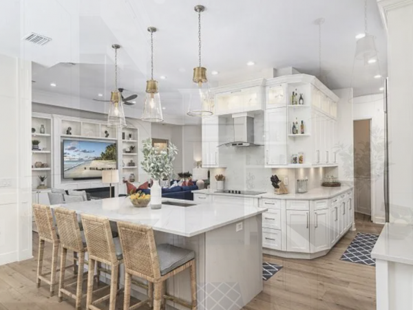 Ultimate Luxury Naples Villa in Olde Naples Walk to Beach