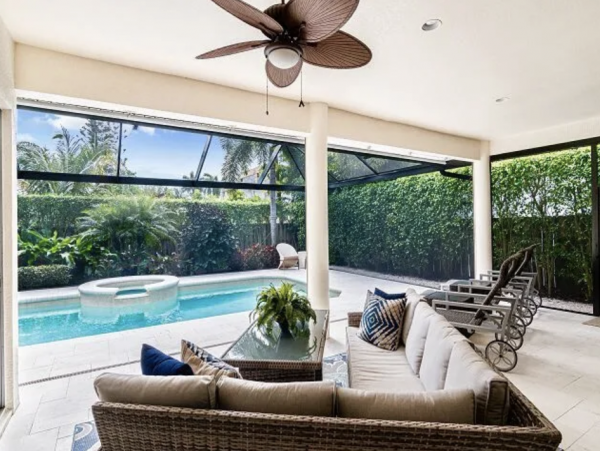 Ultimate Luxury Naples Villa in Olde Naples Walk to Beach