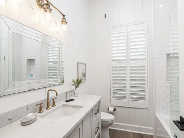 Ultimate Luxury Naples Villa in Olde Naples Walk to Beach
