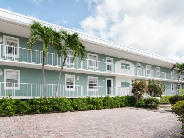 Lovely Naples 2 Bedroom Vacation Condo