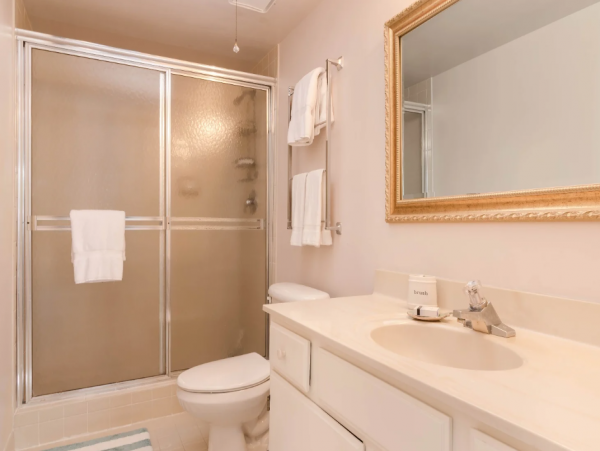 Lovely Naples 2 Bedroom Vacation Condo