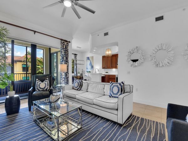 Coastal 2 Bedroom Vacation Rental in Naples