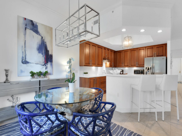 Coastal 2 Bedroom Vacation Rental in Naples
