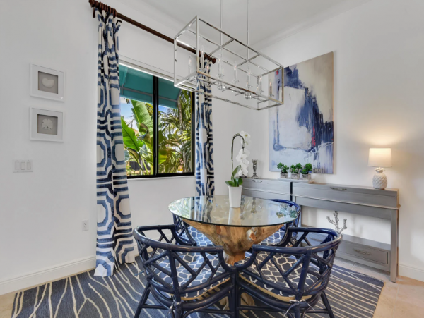 Coastal 2 Bedroom Vacation Rental in Naples