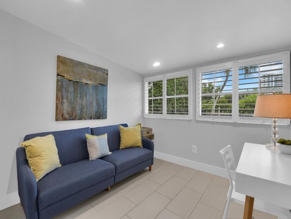 Heated Pool and Spa Naples Vacation Home Plus Den Sleeps 8
