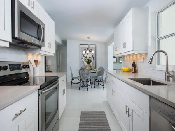 Heated Pool and Spa Naples Vacation Home Plus Den Sleeps 8