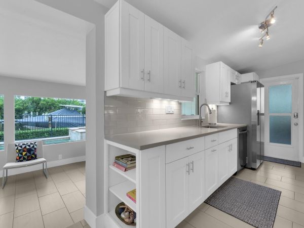 Heated Pool and Spa Naples Vacation Home Plus Den Sleeps 8