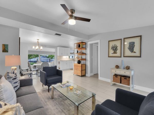 Heated Pool and Spa Naples Vacation Home Plus Den Sleeps 8