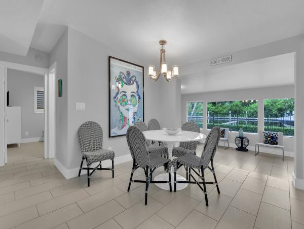 Heated Pool and Spa Naples Vacation Home Plus Den Sleeps 8