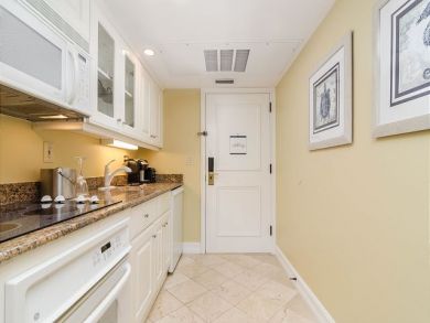 Marco Island Vacation Rental Beachfront Suite Sleeps 4