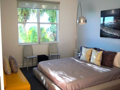 Two Bedrooms Vacation Condo Plus Den in Naples