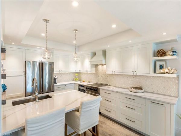 Beach Front Luxury 3 Bedroom Condo in Naples Sleeps 8 Guests
