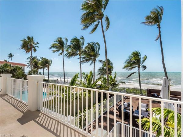 Beach Front Luxury 3 Bedroom Condo in Naples Sleeps 8 Guests