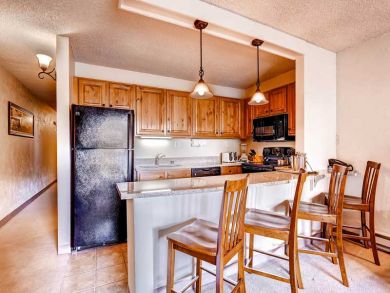 One Bedroom Walk to Lift Vacation Condo in Vail
