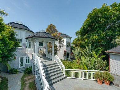 Malibu Beach House mAIN house & Guest House. Malibu Beach House mAIN house & Guest House.
