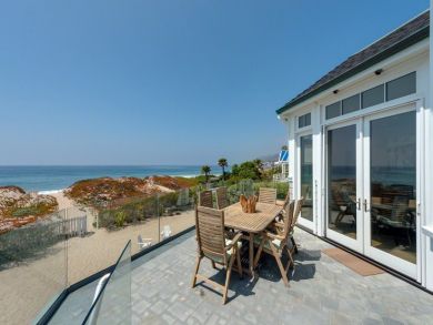 Malibu Beach House mAIN house & Guest House. Malibu Beach House mAIN house & Guest House.