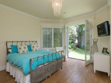 Malibu Beach House mAIN house & Guest House. Malibu Beach House mAIN house & Guest House.