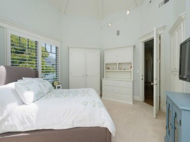 Malibu Beach House mAIN house & Guest House. Malibu Beach House mAIN house & Guest House.