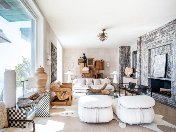 Luxury Beachfront Five Bedroom Home in Malibu Sleeps 10