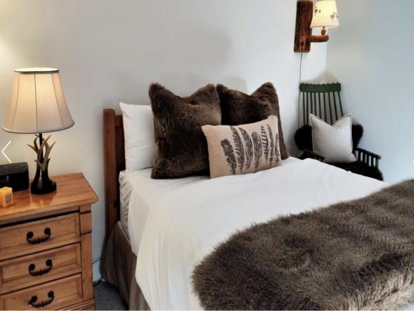 Vail Vacation Rentals Luxury 5-Bedroom Home with Mountain Views & Hot Tub