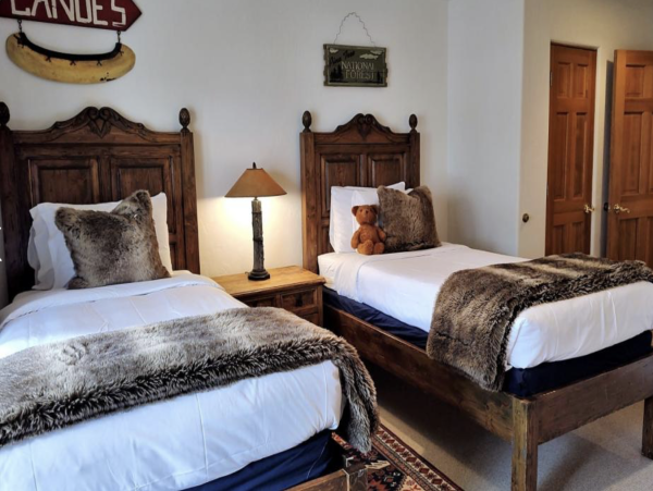 Vail Vacation Rentals Luxury 5-Bedroom Home with Mountain Views & Hot Tub