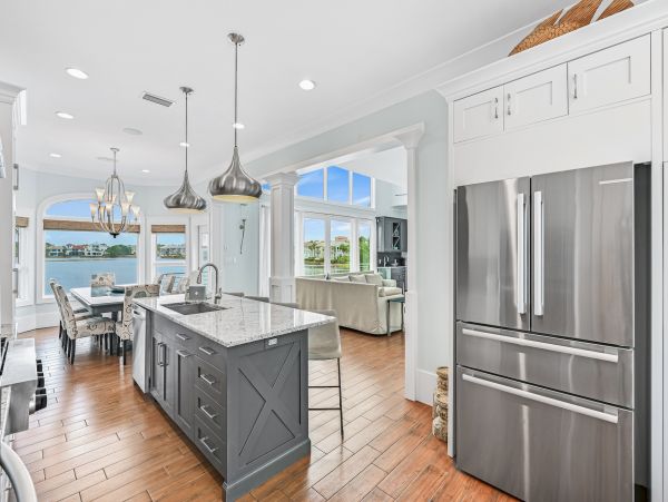Walk to Beach 11 Bedrooms Vacation Home in Destin